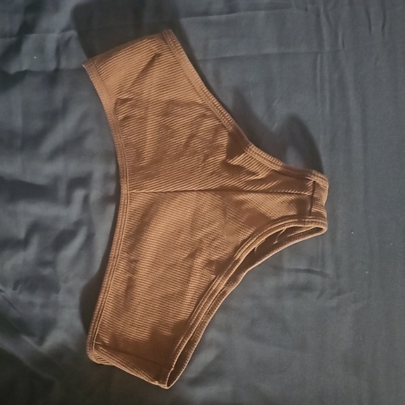 NWOT VS Cotton Cheekster Panty - Picture 3 of 3